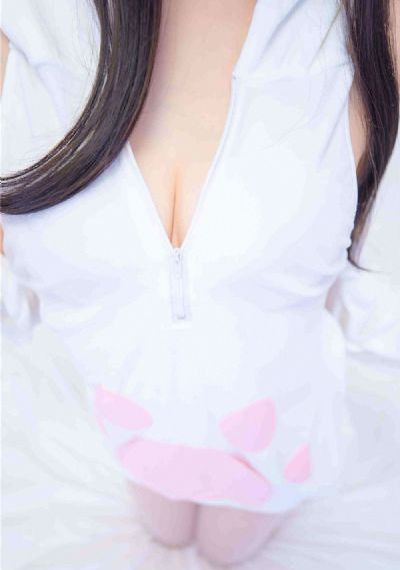 年轻的邻居女教师3