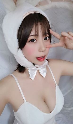 男人吃奶视频